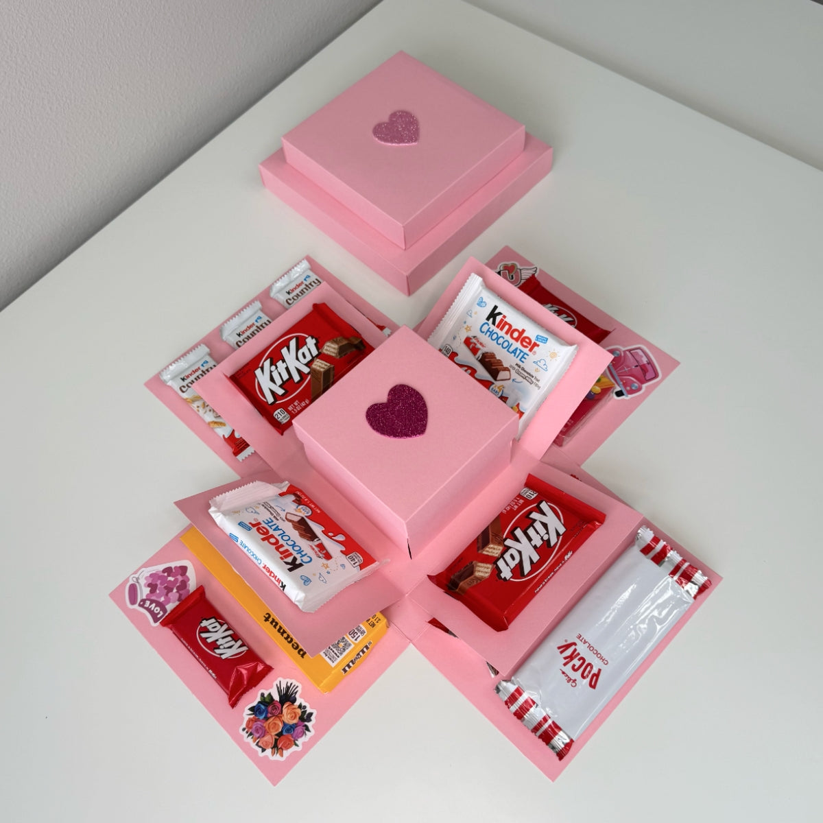 💖 Valentine Gift Box – All-Time Favorite Chocolate & Candy Surprise Gift - Happy Surprise Box